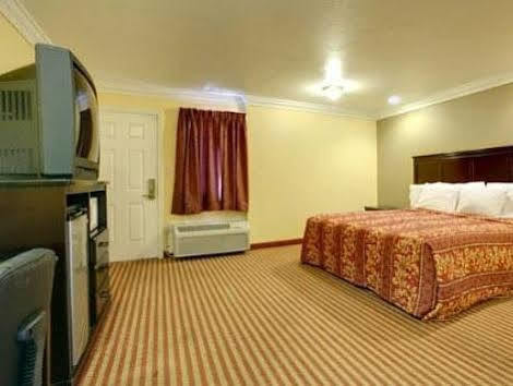 Capital Downtown Convention Center Motel